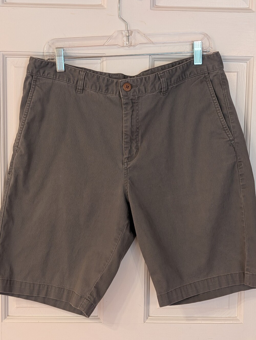 Men's Tommy Bahama Carbon Gray Casual Chino Flat Front Corduroy Shorts Sz 34